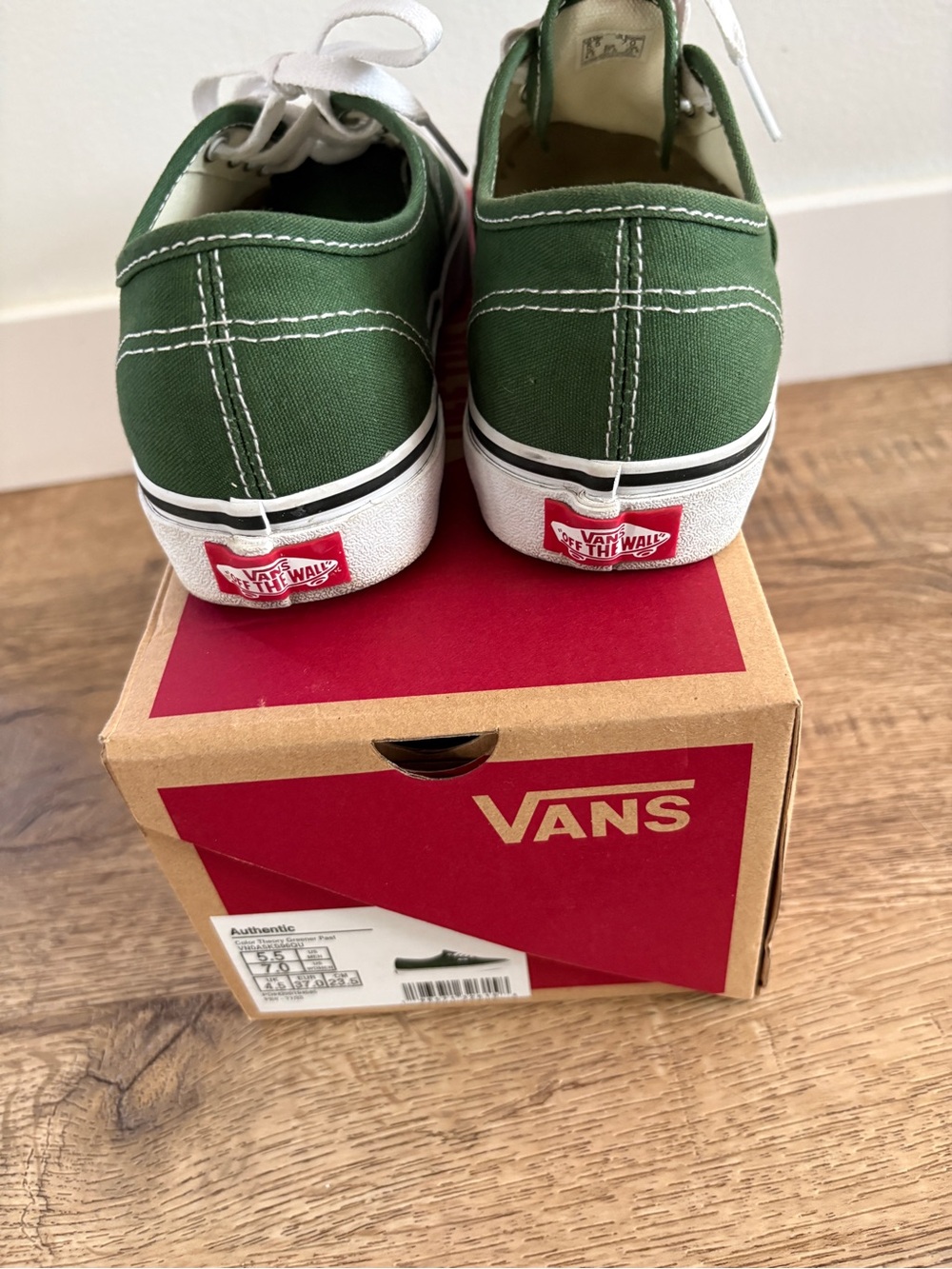 Vans 5.5/7 Green Canvas Shoes - Picture 3 of 7
